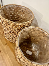 Load image into Gallery viewer, Seagrass Planters