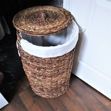 Load image into Gallery viewer, BONI Round Hamper

