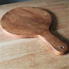 Load image into Gallery viewer, CAPIZ Round Cutting &amp; Serving Board

